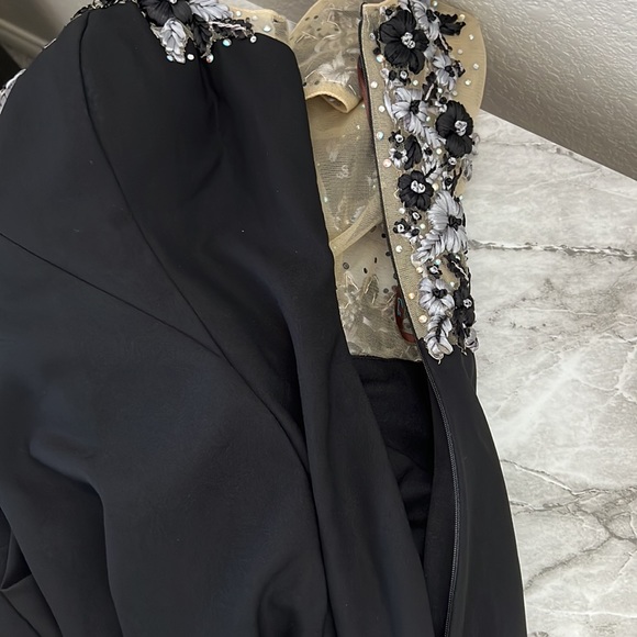 đź’›Camille La Vie gownđź’› - Picture 12 of 13